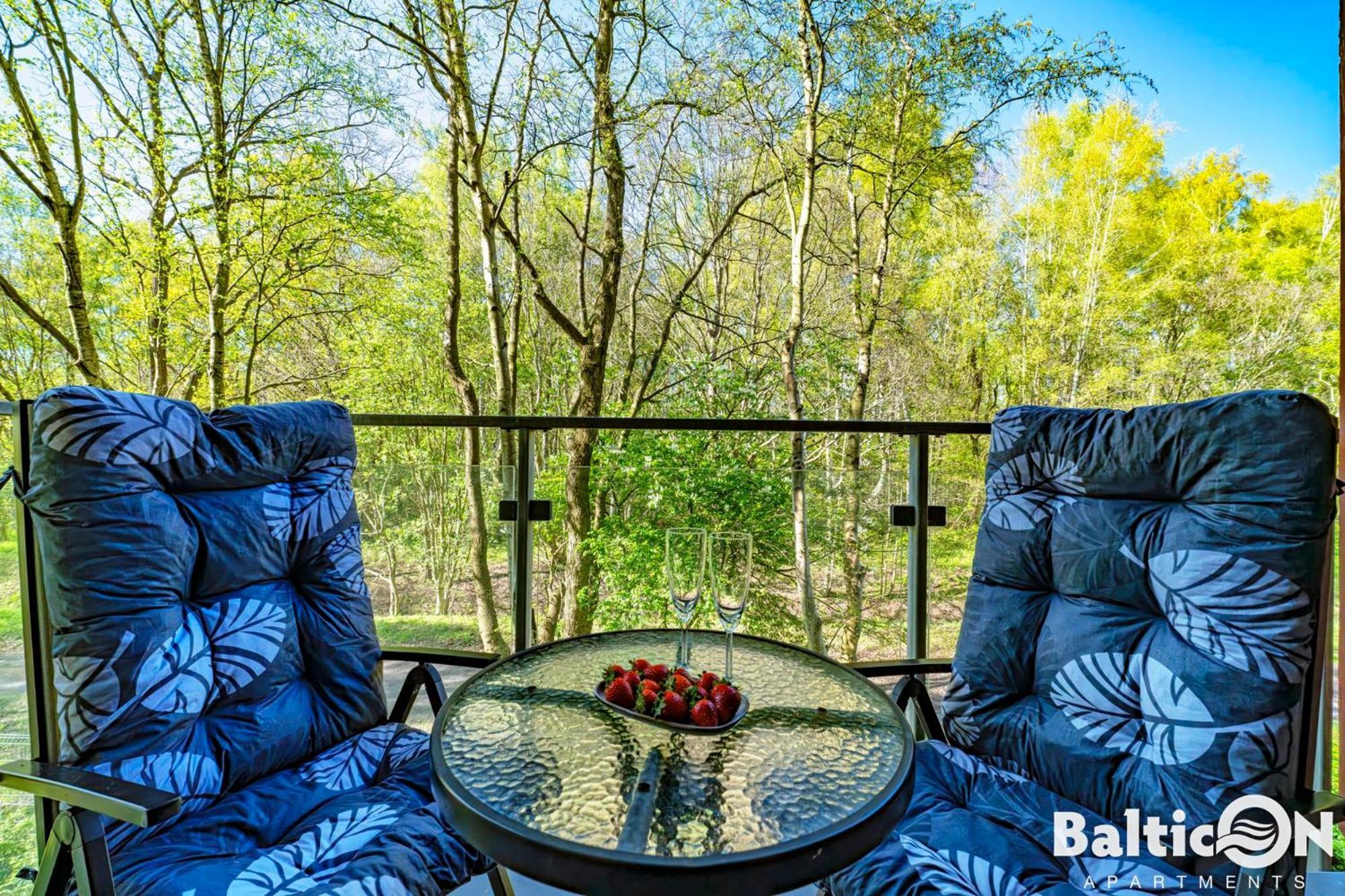 Apartment Apartamenty Balticon Polanki - Sauna, Fitness Inclusive - Basen Latem, Pool Im Sommer Kolberg